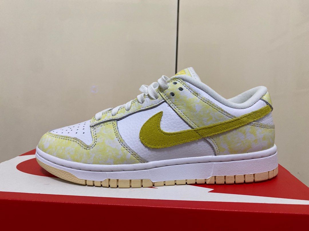 Nike dunk low yellow strike (7.5w) (Category: Sneakers) located in Makati City. Submitted by annecan (Listing ID 1209013901, Image 3). Description: Size 7.5w .
