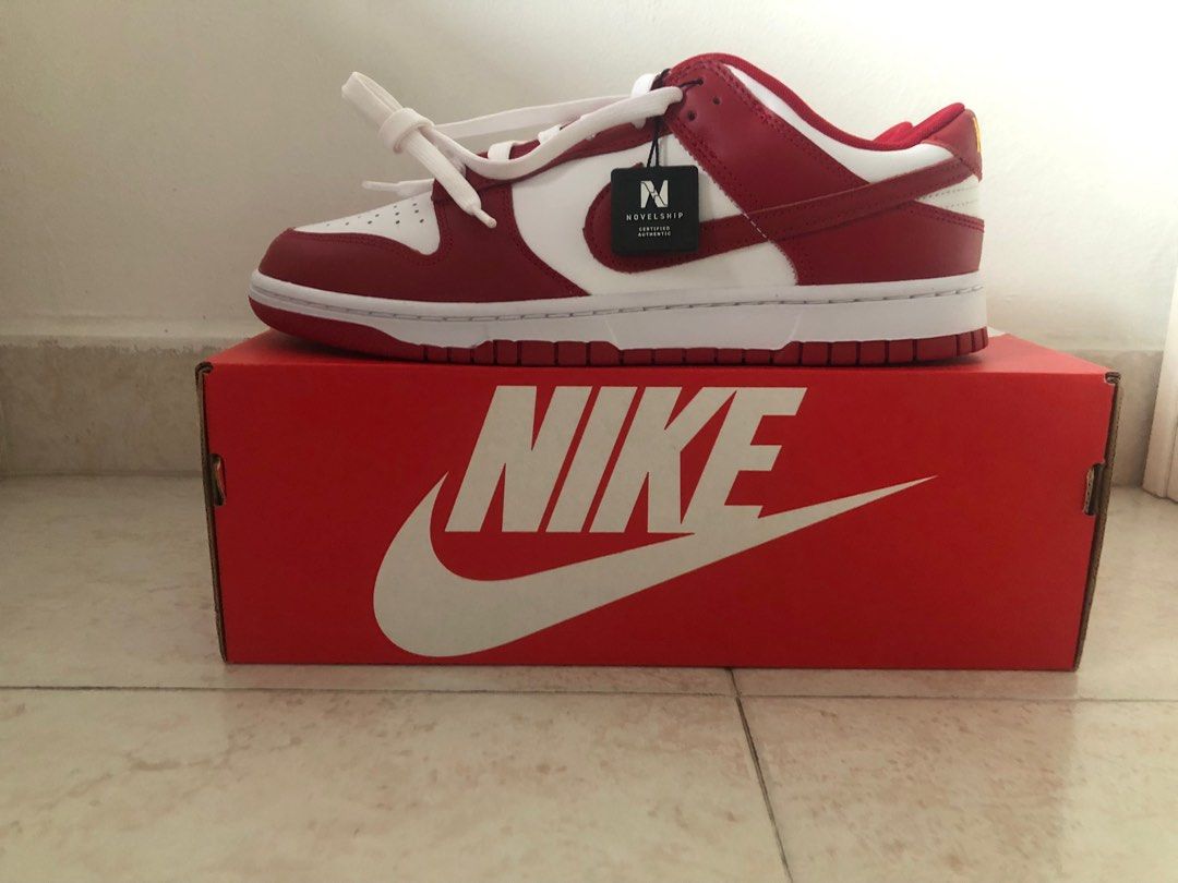 Nike Gym Red Dunk Low, Men's Fashion, Footwear, Sneakers on Carousell