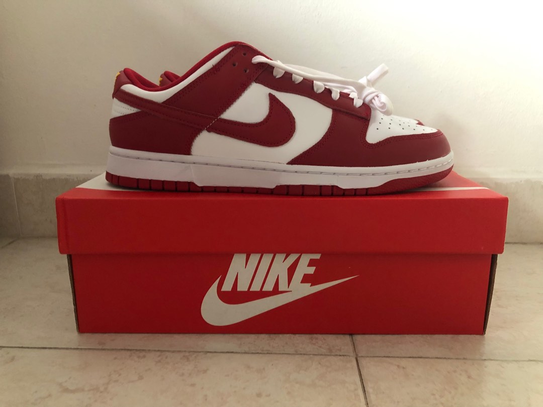 Nike Gym Red Dunk Low, Men's Fashion, Footwear, Sneakers on Carousell