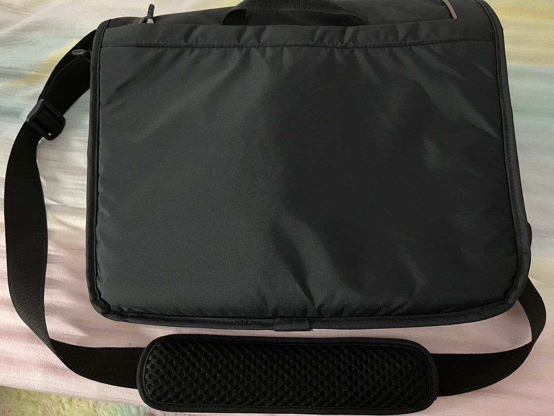 mens nike messenger bag