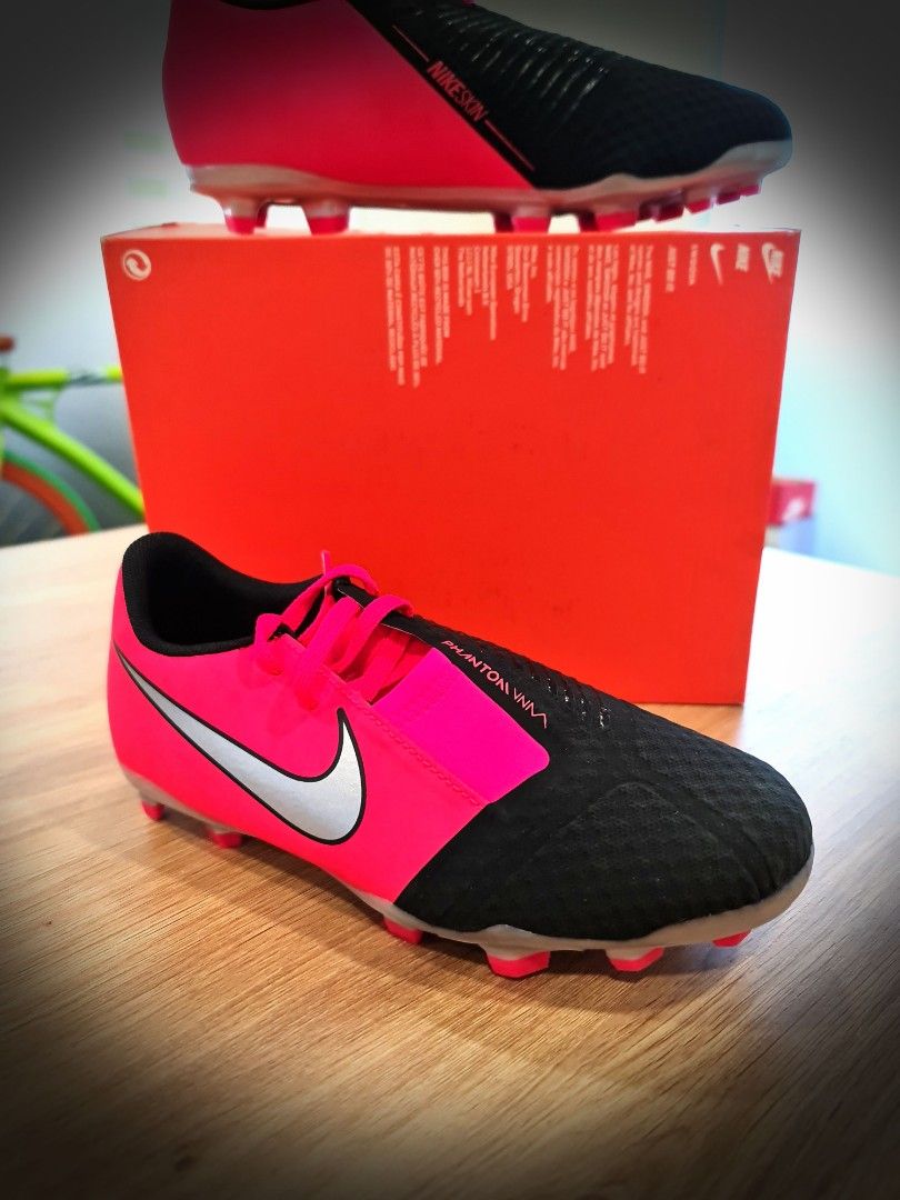 nike phantom venom wide feet