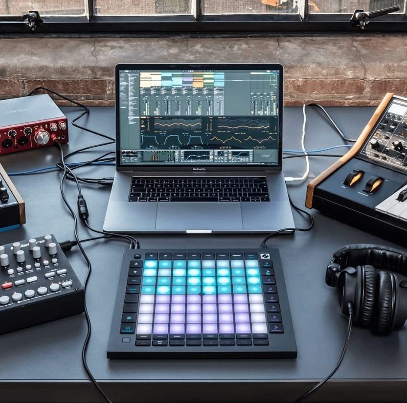 Novation Launchpad Pro [MK3] Production and Performance Grid for Ableton Live (Category: Soundbars, Speakers & Amplifiers) located in Marikina City. Submitted by skowshop (Listing ID 1209000125, Image 2). Description: Brand Novation Special Feature Backlit, Velocity Sensitive Keys Item Dimensions LxWxH 10.55 x 10.55 x 0.71 inches Item Weight 1814 Grams Style Launchpad Pro [MK3] About this item: Our Deepest Ableton Live Integration – Quickly launc
