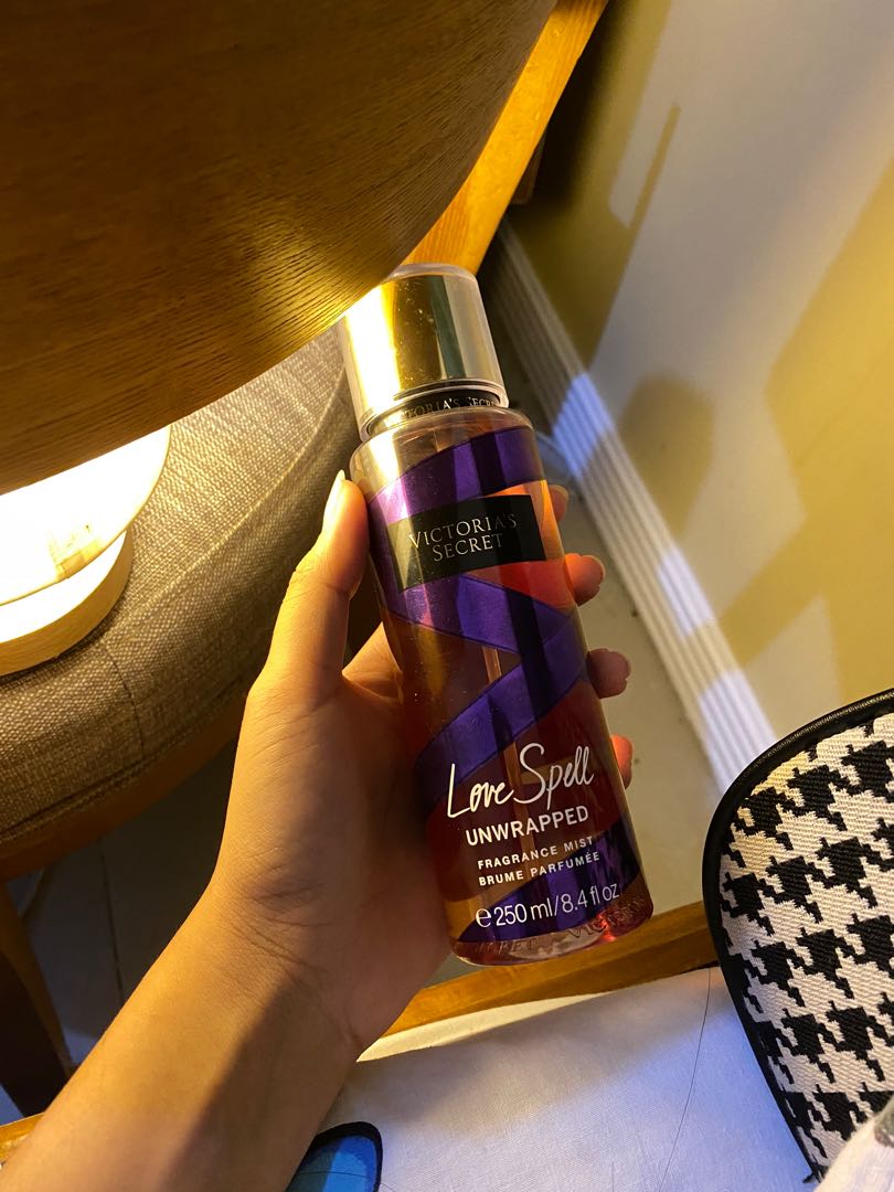ORIG VICTORIA S SECRET LOVE SPELL UNWRAPPED Beauty