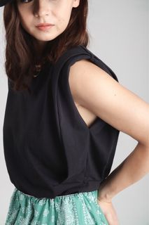 （分類：）位於 。 由 Blush_Outlet 提交（商品編號 1208942606，圖片 1）。簡介： 。