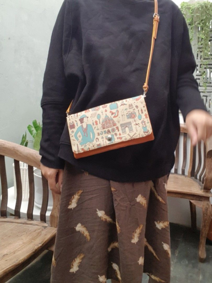 Jual Ala Brera Art Fever Sling Bag Preloved Seken - Kota Tangerang Selatan  - Zhara Preloved