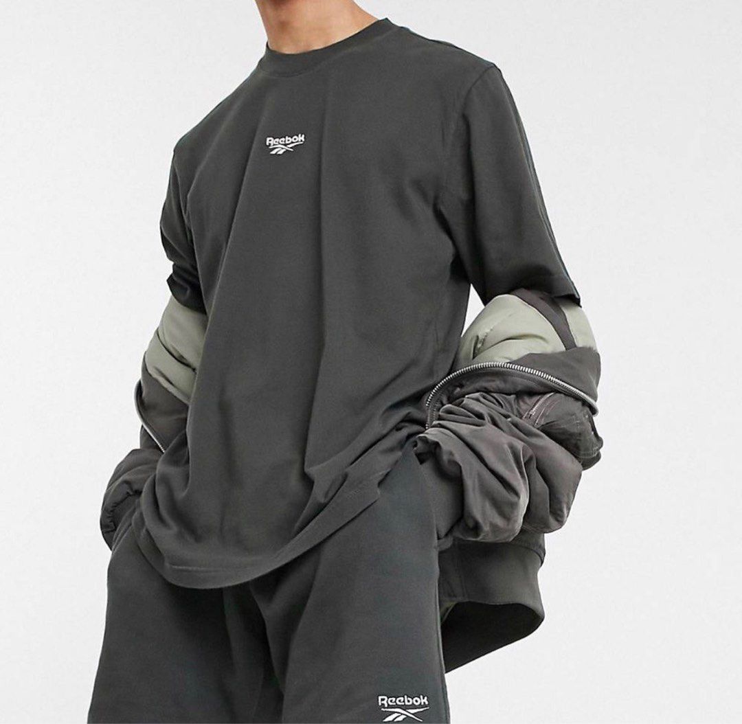 Reebok classics co-ord t shirt in washed khaki, Men's Fashion, Tops \u0026 Sets,  Tshirts \u0026 Polo Shirts on Carousell