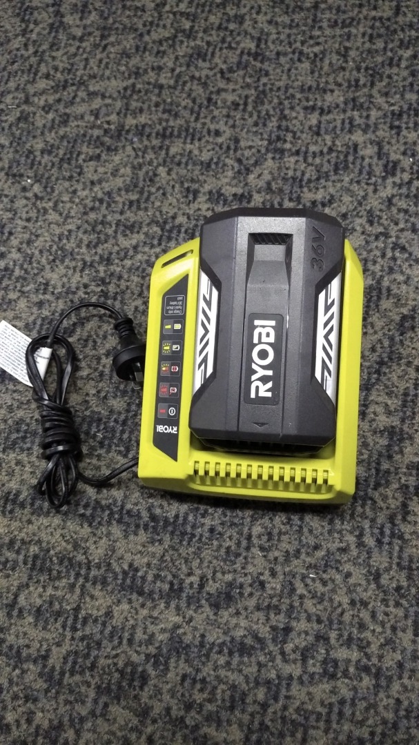 Ryobi 36v 2.6 ah battery and charger kit clearance