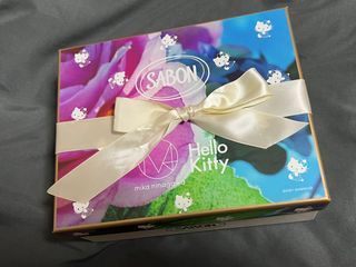 #23吃土季 日本限定Sabon聯名hello kitty 禮物盒
