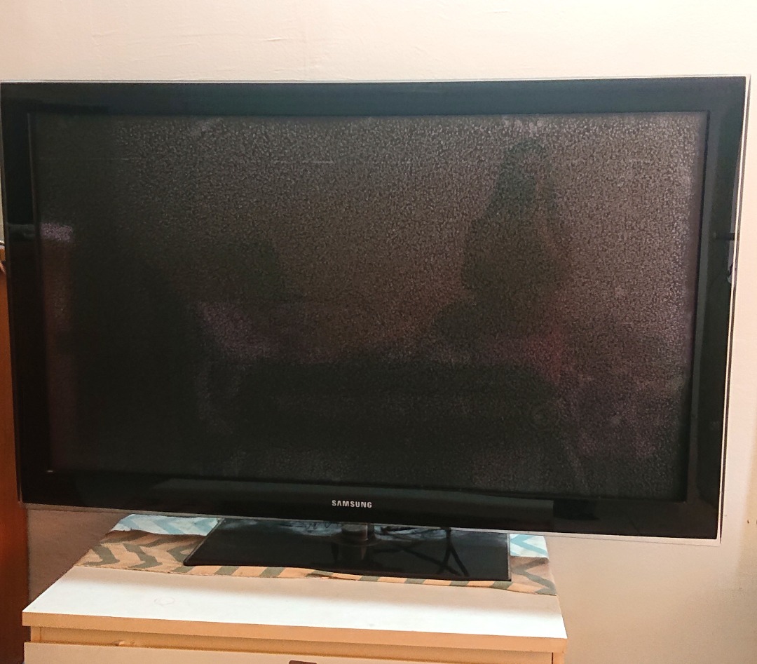 Samsung Plasma 50-inch, Furniture & Home Living, Furniture, TV Consoles