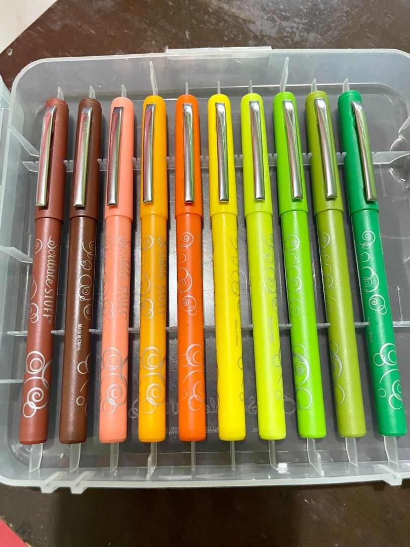 Scribble Stuff 30 Felt Pens with Storage Case, Hobbies & Toys