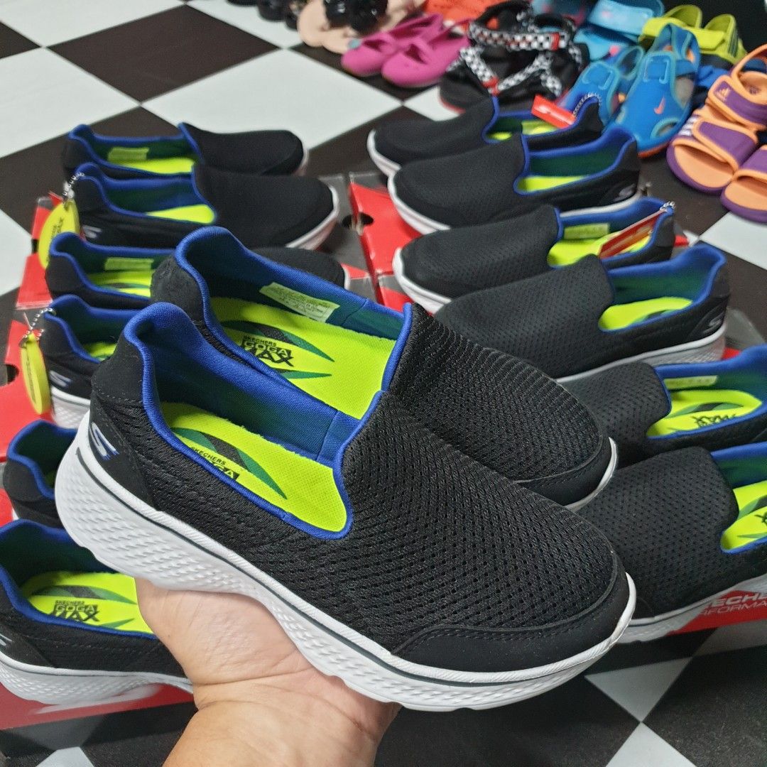 Sketchers go walk hotsell kids