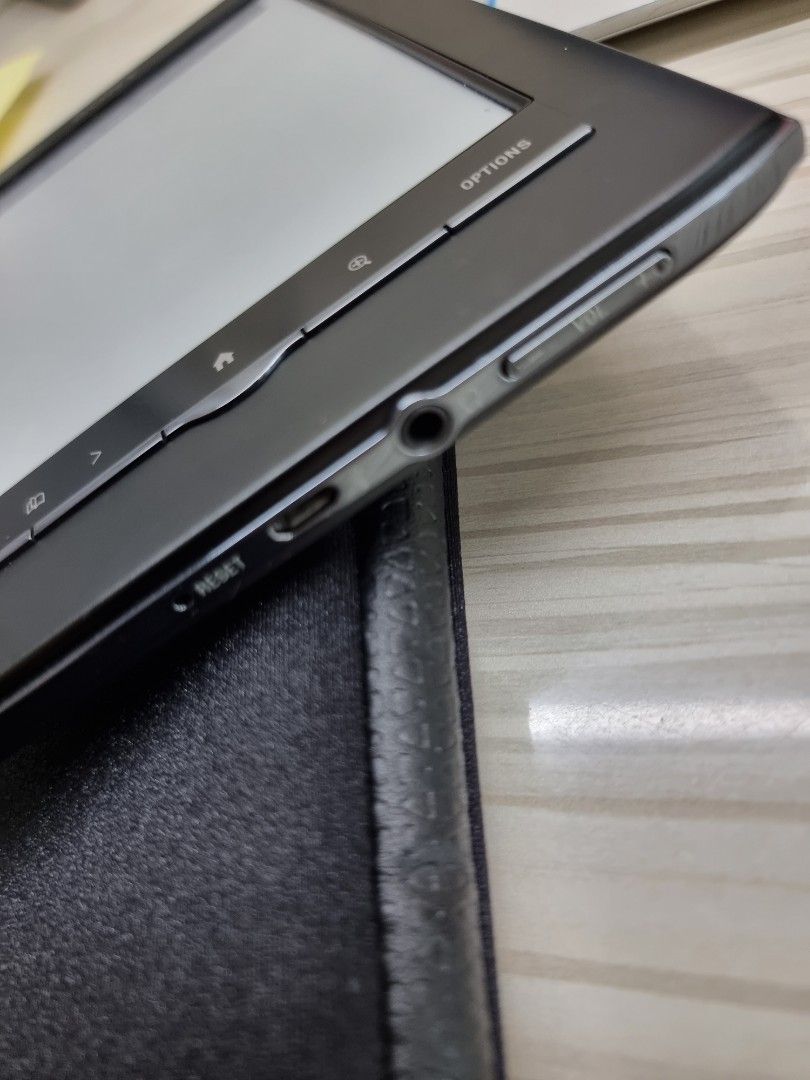 Sony Digital Book Reader PRS650 ebook reader, Everything Else on Carousell