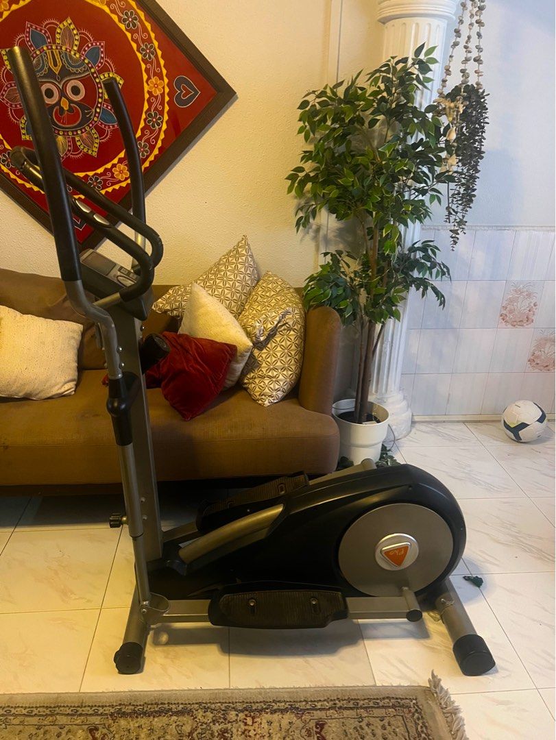 Stepping Machine, Sports Equipment, Exercise & Fitness, Cardio