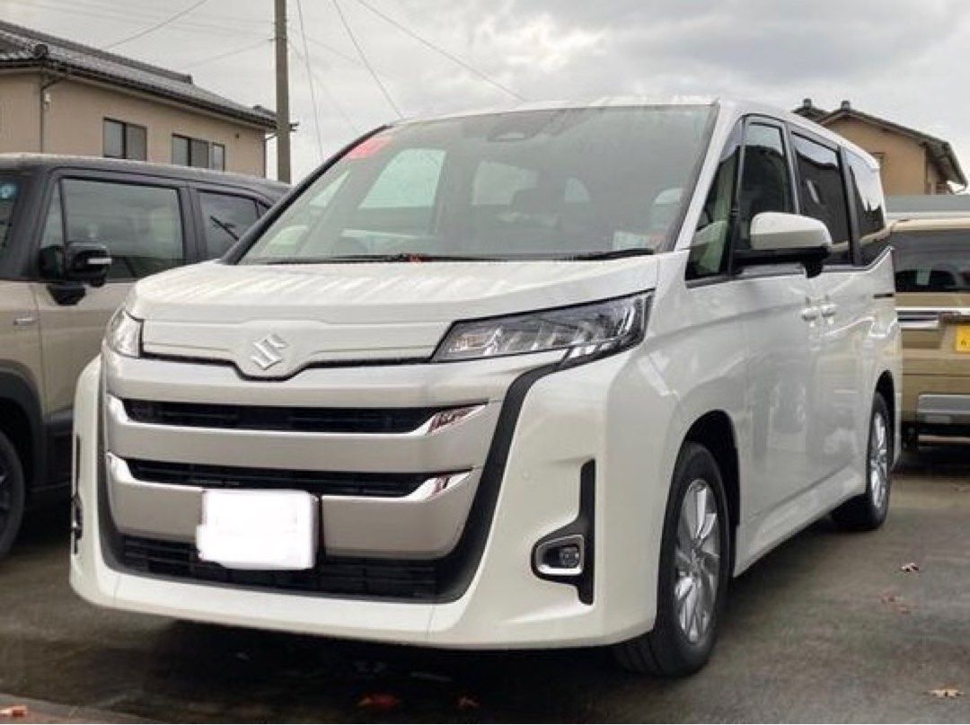 Landy Hybrid PHV Rental / CDW Included (Same Year 2022 Noah), Cars