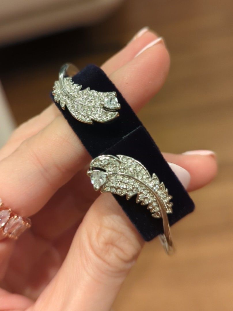 Swarovski feather bangle Clearance