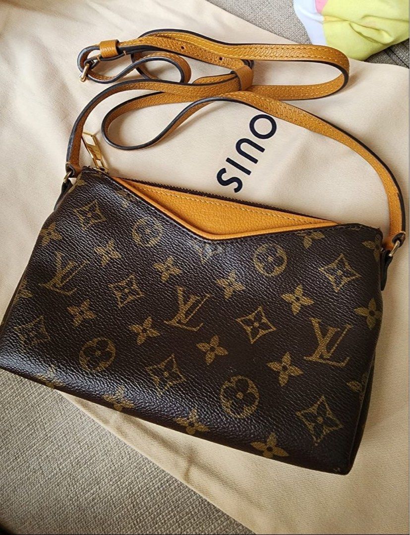 Louis vuitton pallas clearance uniform