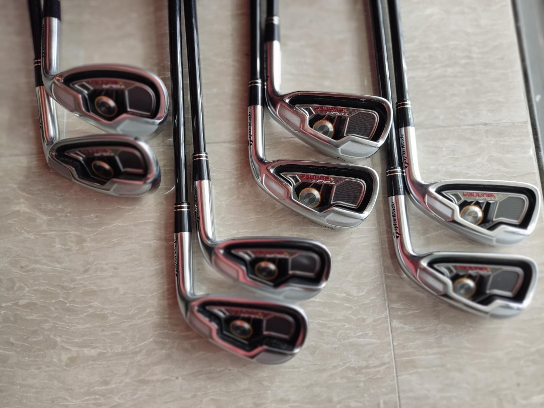 TaylorMade Tour Burner Irons with Regular Graphite shafts (total 8