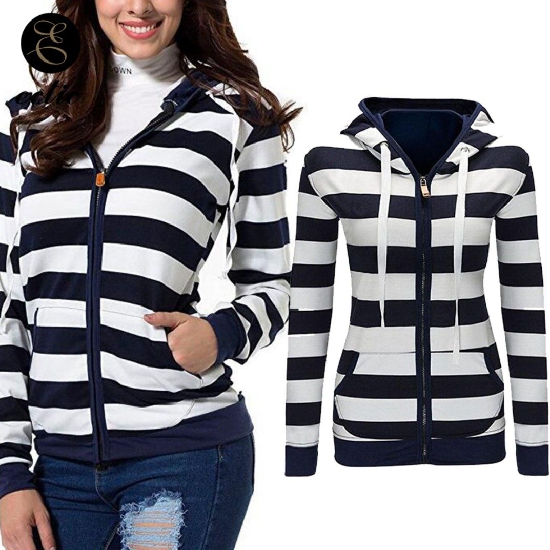 Horizontal outlet striped hoodie