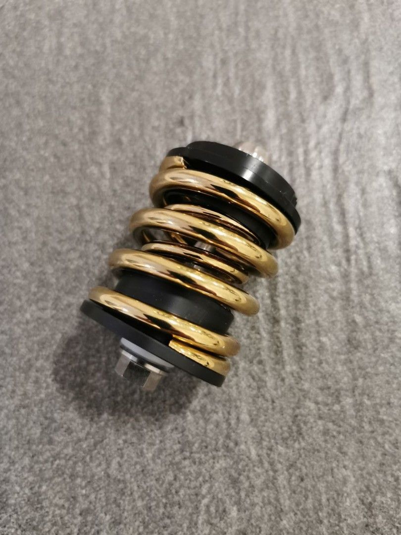 Trifold Double Spring Absorber, Sports Equipment, Bicycles & Parts ...