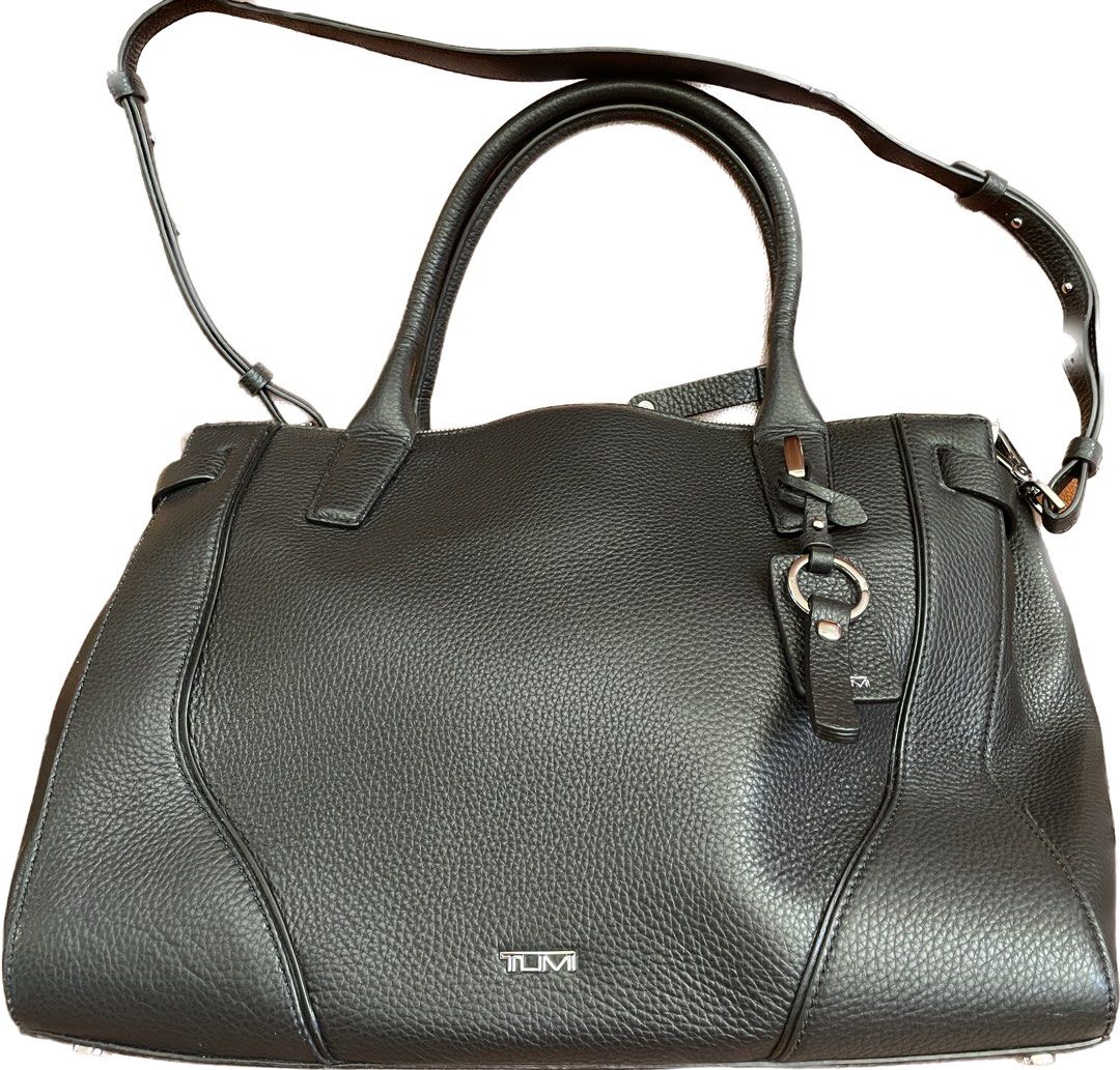 Tumi Tote Bag, Luxury, Bags & Wallets on Carousell