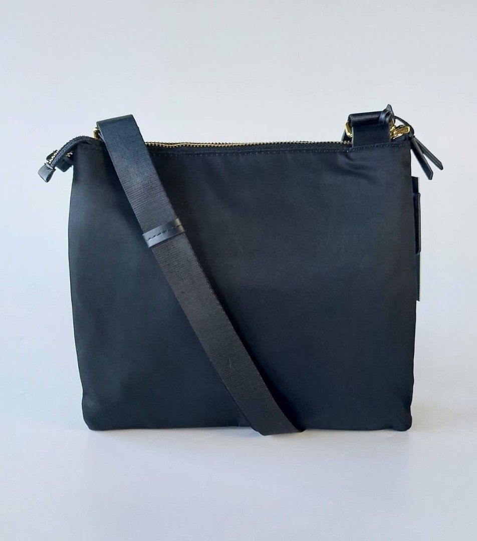 Tumi Tula Crossbody Bag, Women's Fashion, Bags & Wallets, Crossbody