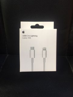 USB-C TO LIGHTNING CABLE