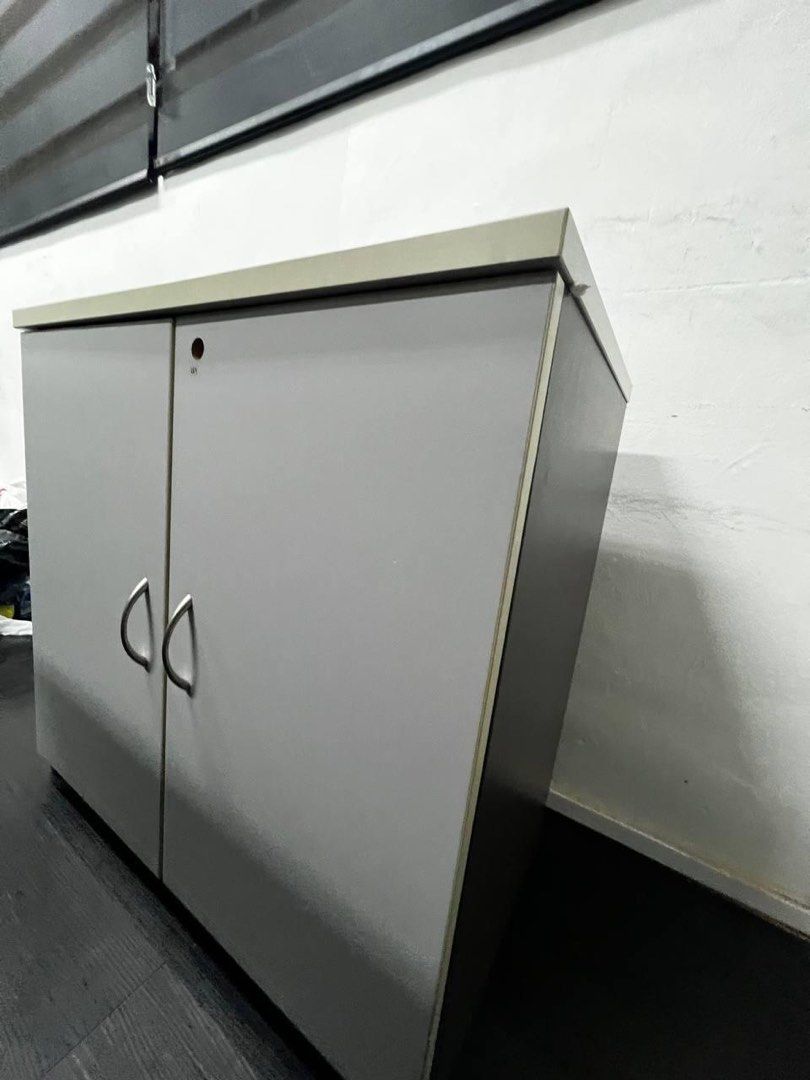 Used office furnitures, Furniture & Home Living, Furniture, Other Home