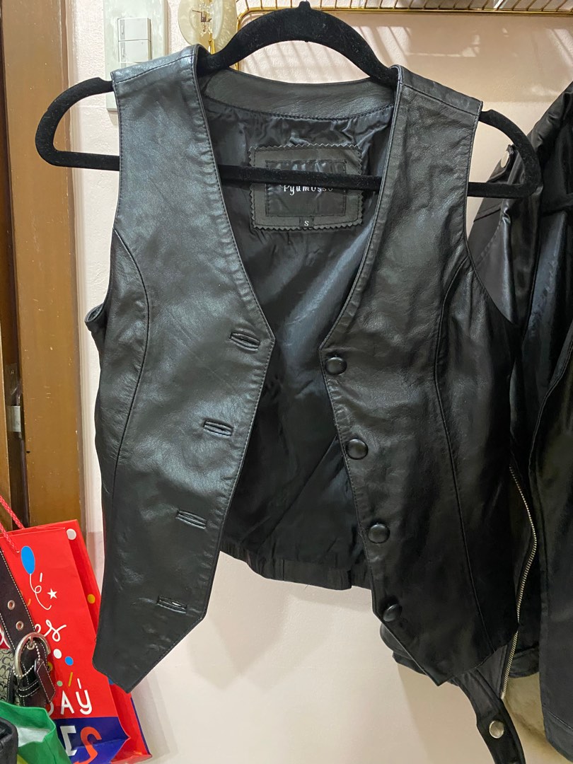 The Black Vest Organizer