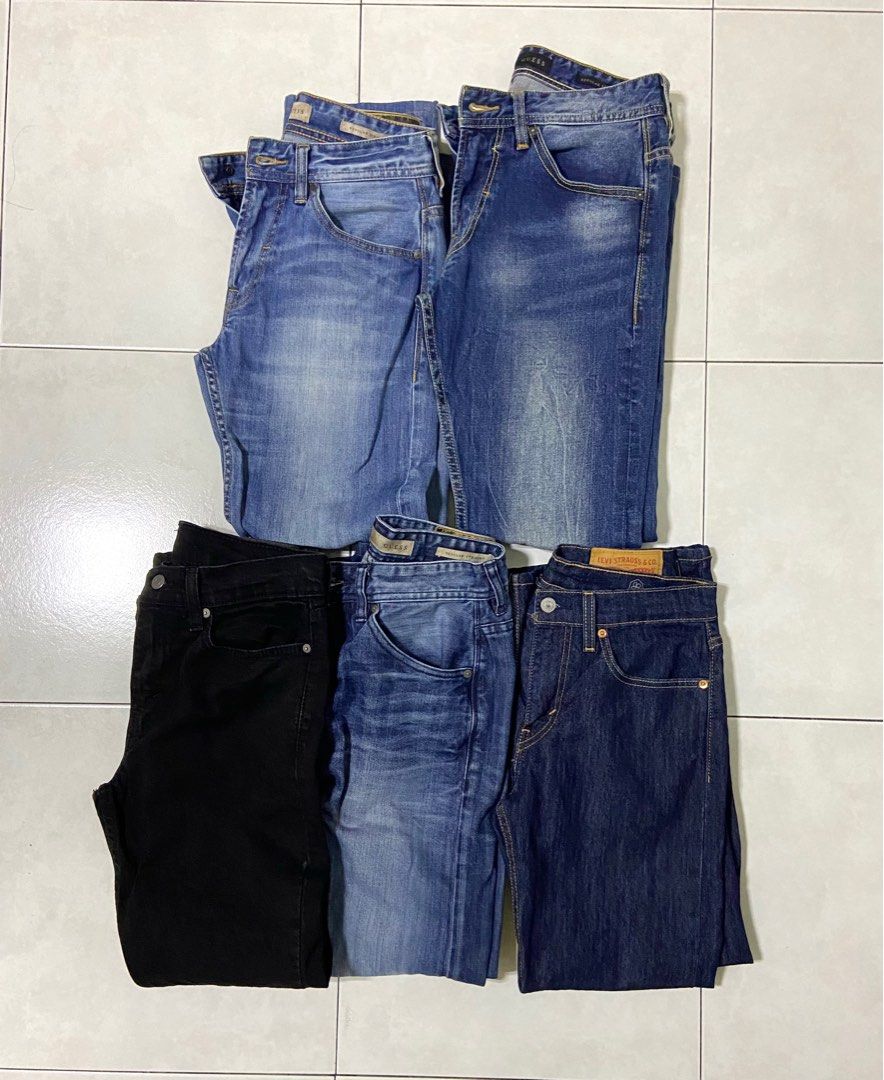 Levi s petite short deals jeans