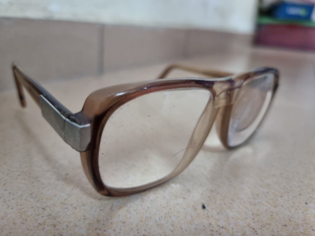 Old sale skool glasses