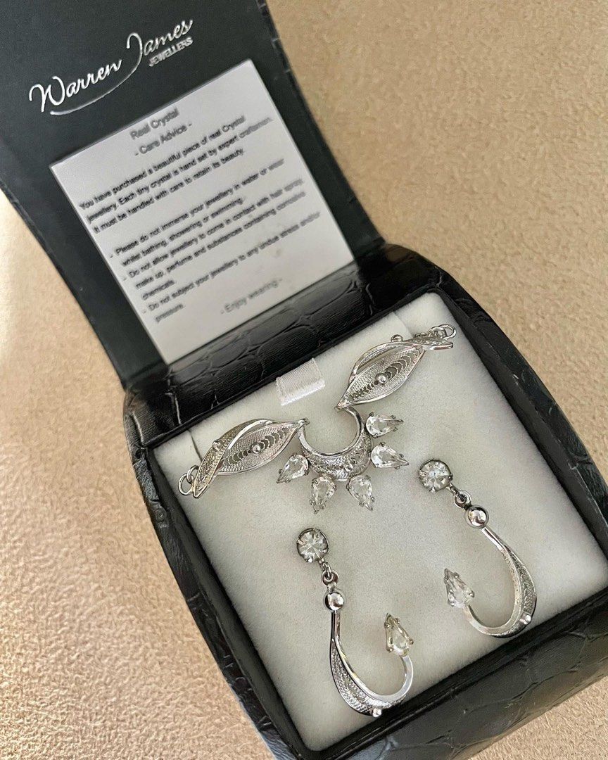 Silver Halo Necklace and Earrings Set | Warren James