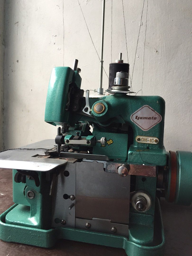 YAMATO Overlock/Edging Sewing Machine, Commercial & Industrial