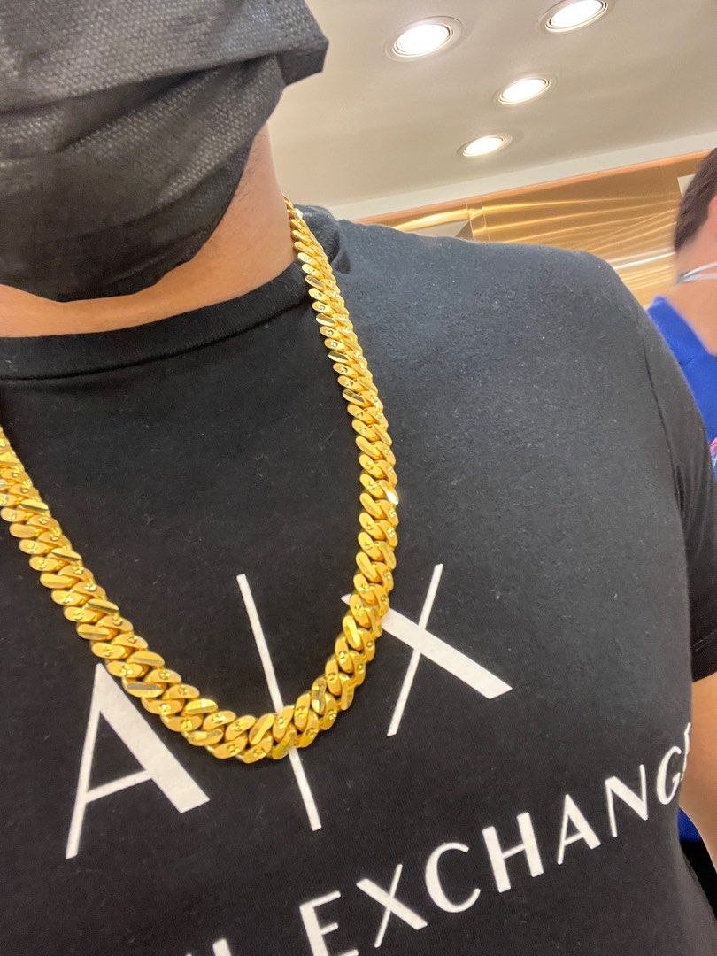 Gold chain under deals 200