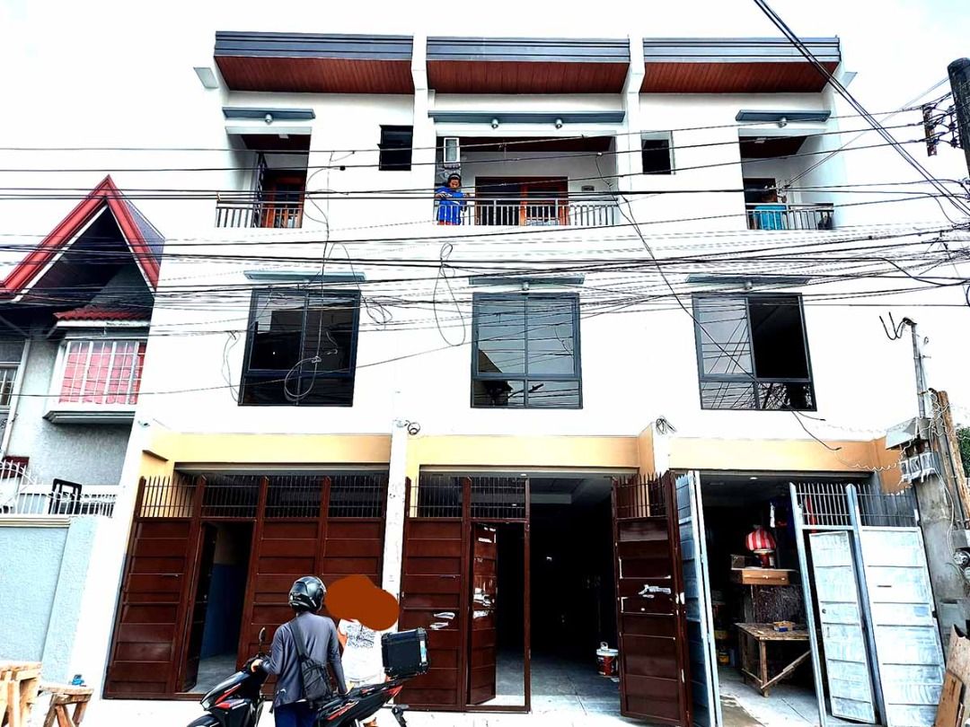 3 Bedroom House and Lot in Roxas District near Cubao Quezon Townhouse