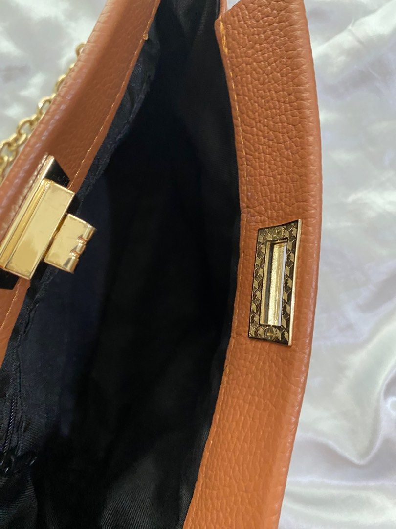 Anna luchini quilted crossbody bag deals