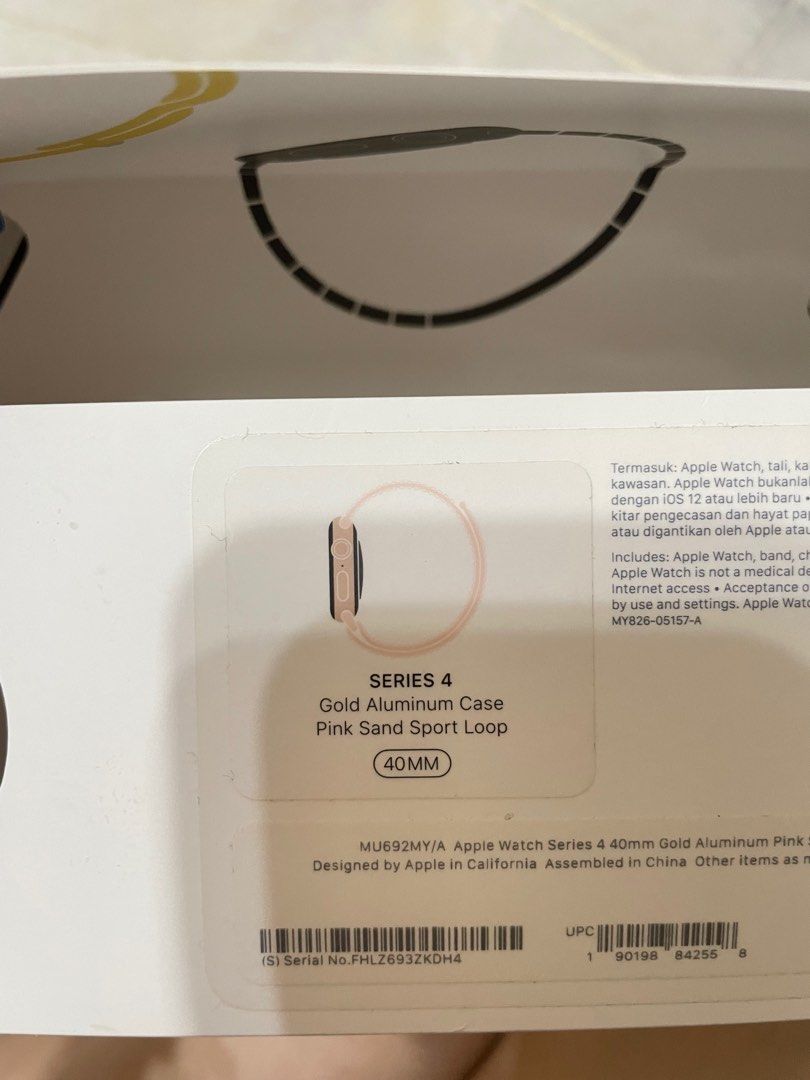Apple watch series 4 40mm gold hot sale aluminum case with pink sand sport loop
