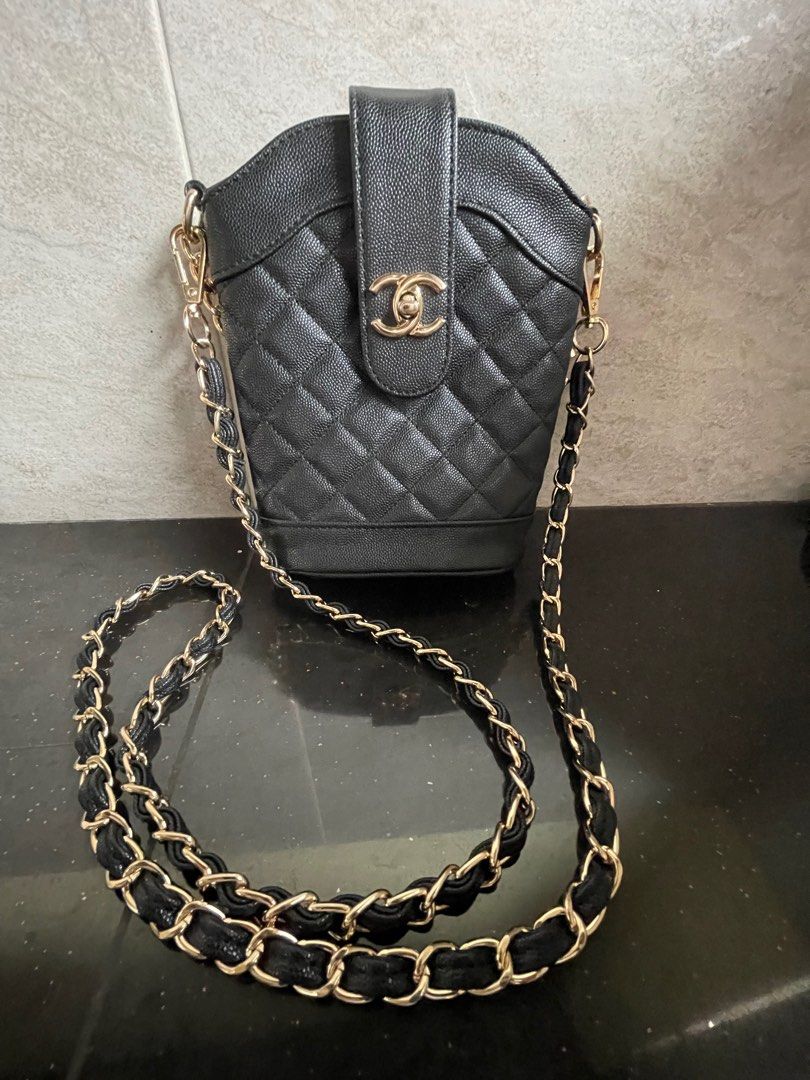 CHANEL 22 BAG AS3261  LIKE AUTH 99