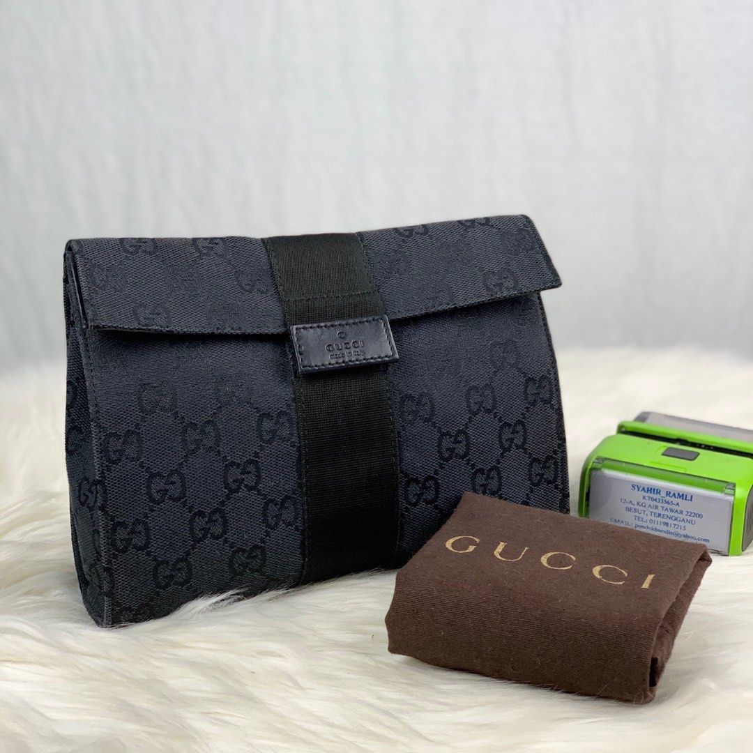 Gucci GG Supreme Clutch Bag, Luxury, Bags & Wallets on Carousell