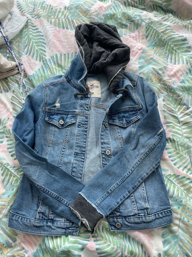 Hollister Womens Blue Jean Jacket Size Small Casual Button Front Distressed  Crop - $25 - From Susan