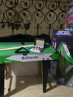 Billiards set