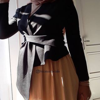 Black top viscore blazer