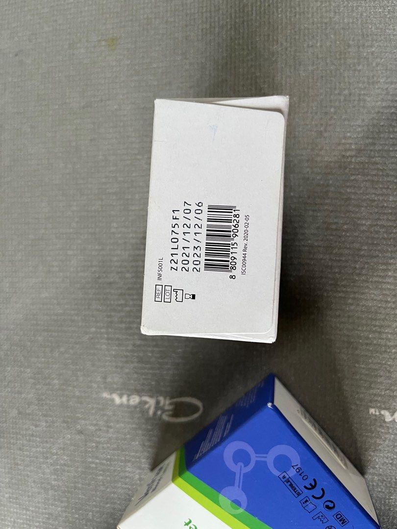 Blood glucose selftesting kit, Health & Nutrition, Health Monitors