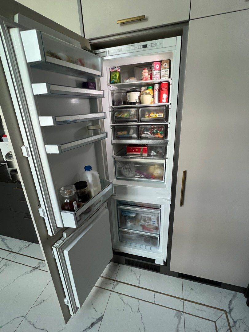 Bosch Built in Fridge x 2 lightly used Serie 6, TV & Home Appliances