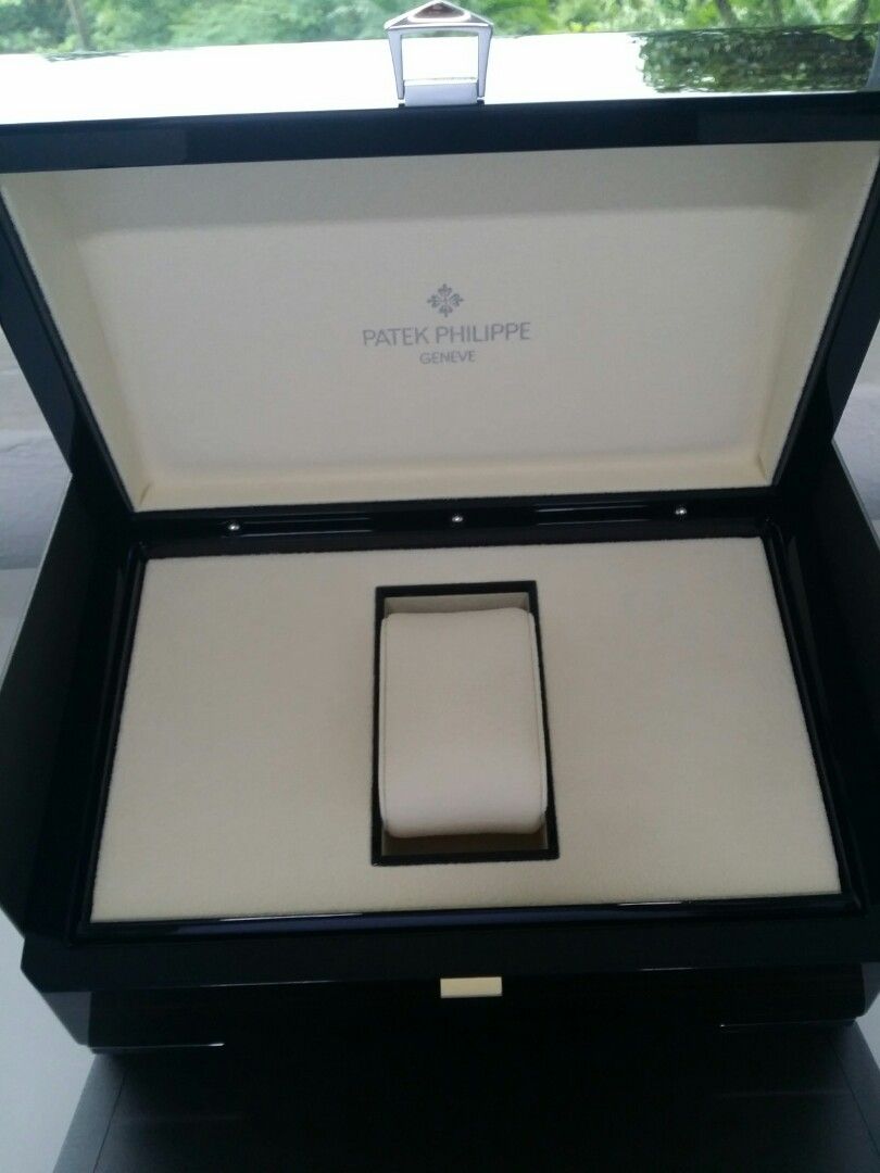 Brand new patek philippe box/ watch box, Luxury, Watches on Carousell