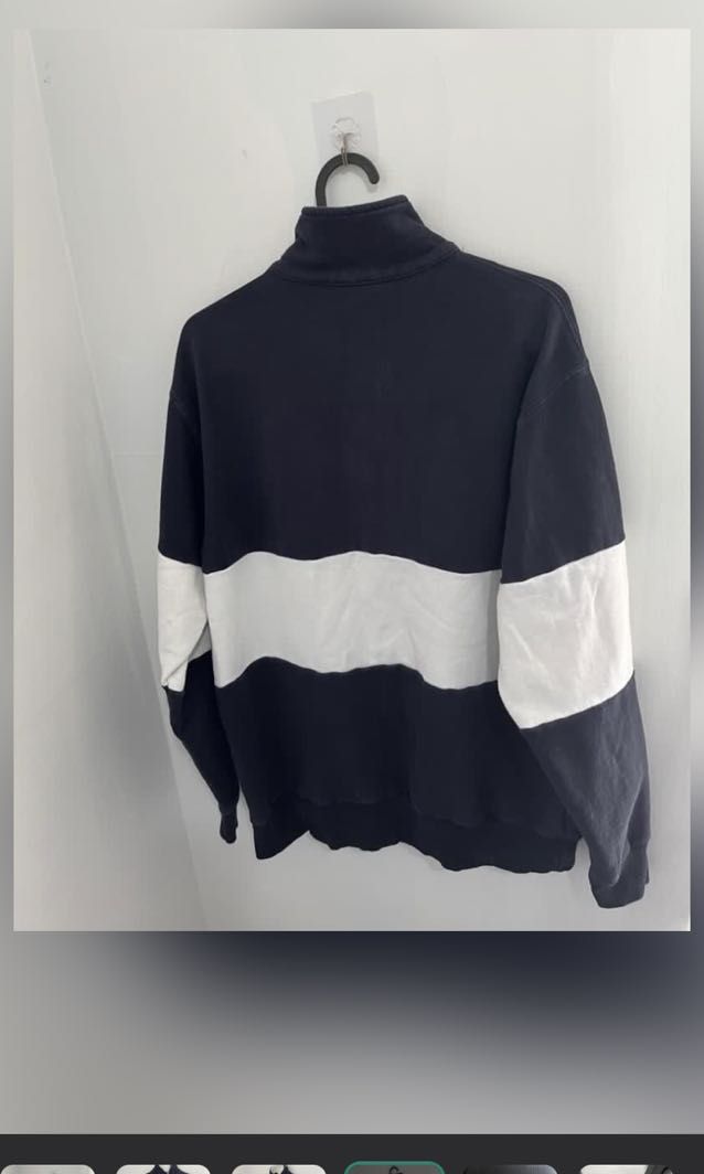 Brandy Melville Isabella Sweatshirt