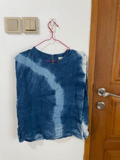 By Binzu Shibori Sleeveless Top