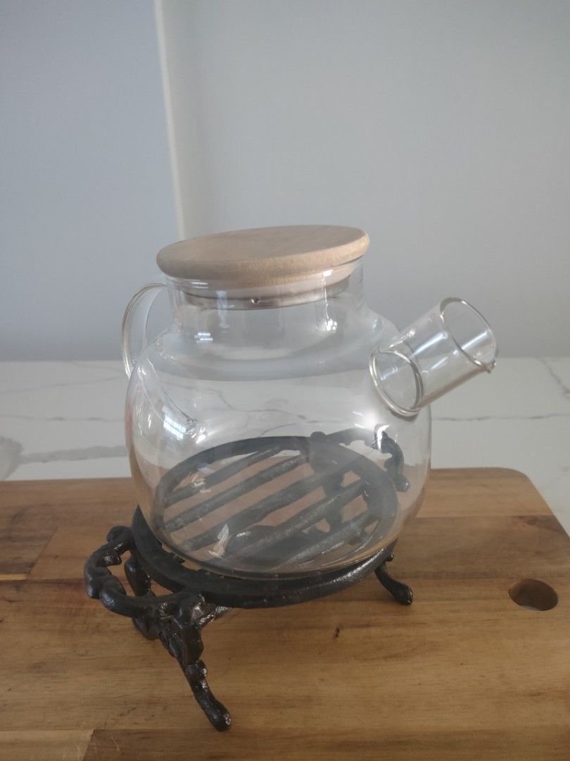 Cast Iron Tea Warmer Stand, Furniture & Home Living, Kitchenware