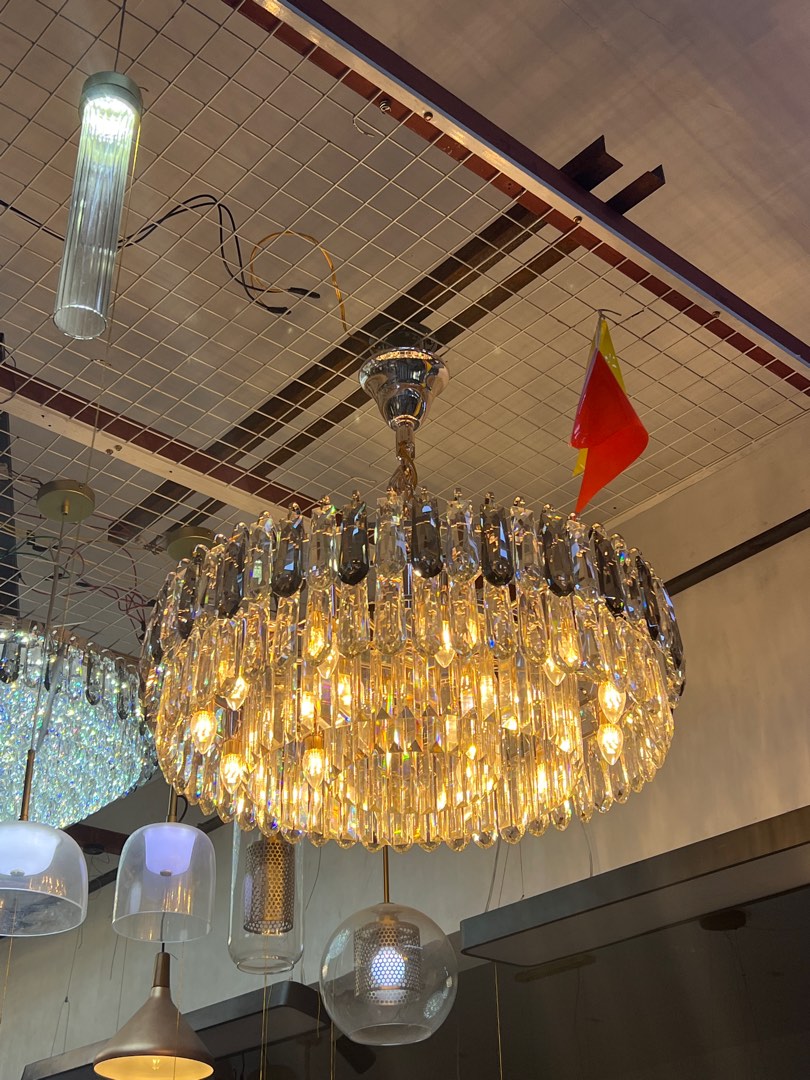 Chandelier lightning, Furniture & Home Living, Lighting & Fans