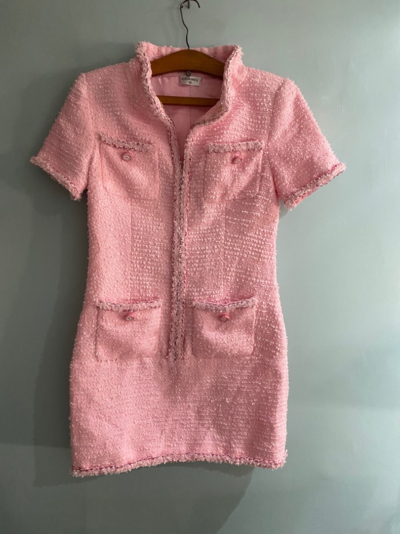 Chanel pink sale outfit