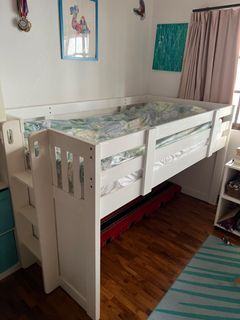 (Category: ) located in . Submitted by sophs55 (Listing ID 1209072785, Image 1). Description: .